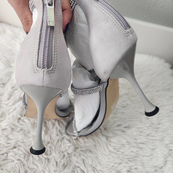 NIB Marc Fisher Carita Strappy Sandal in Light Gray Size 8 - Picture 4 of 6